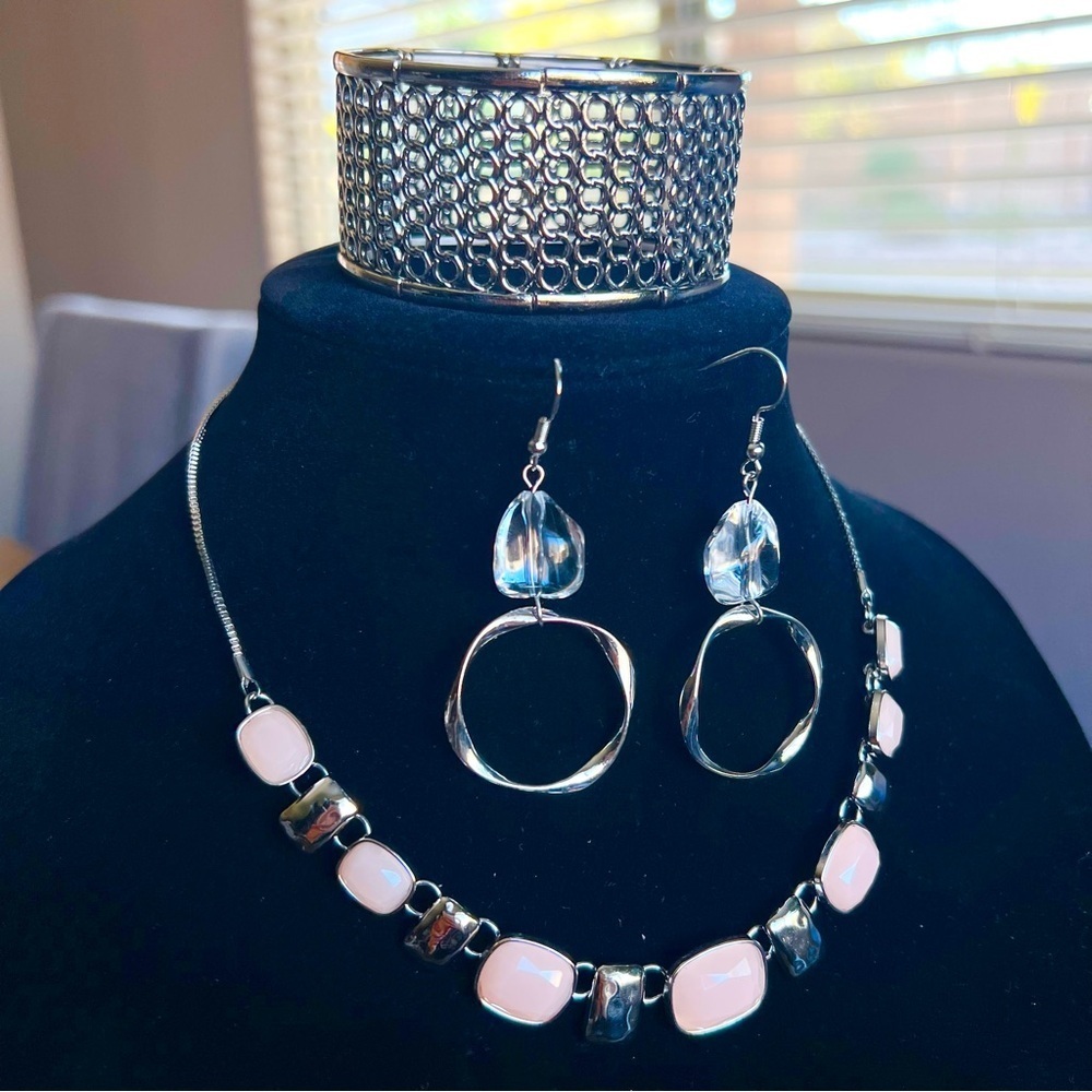 NEW Custom Jewerly Set Necklace, earrings and bracelet, silver tone and pink